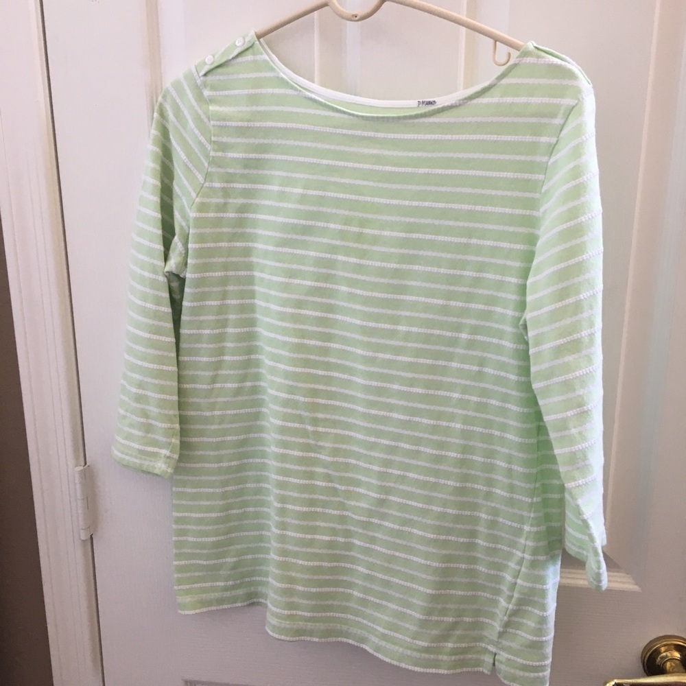 FINAL MARKDOWN Ladies Croft and barrow tee large